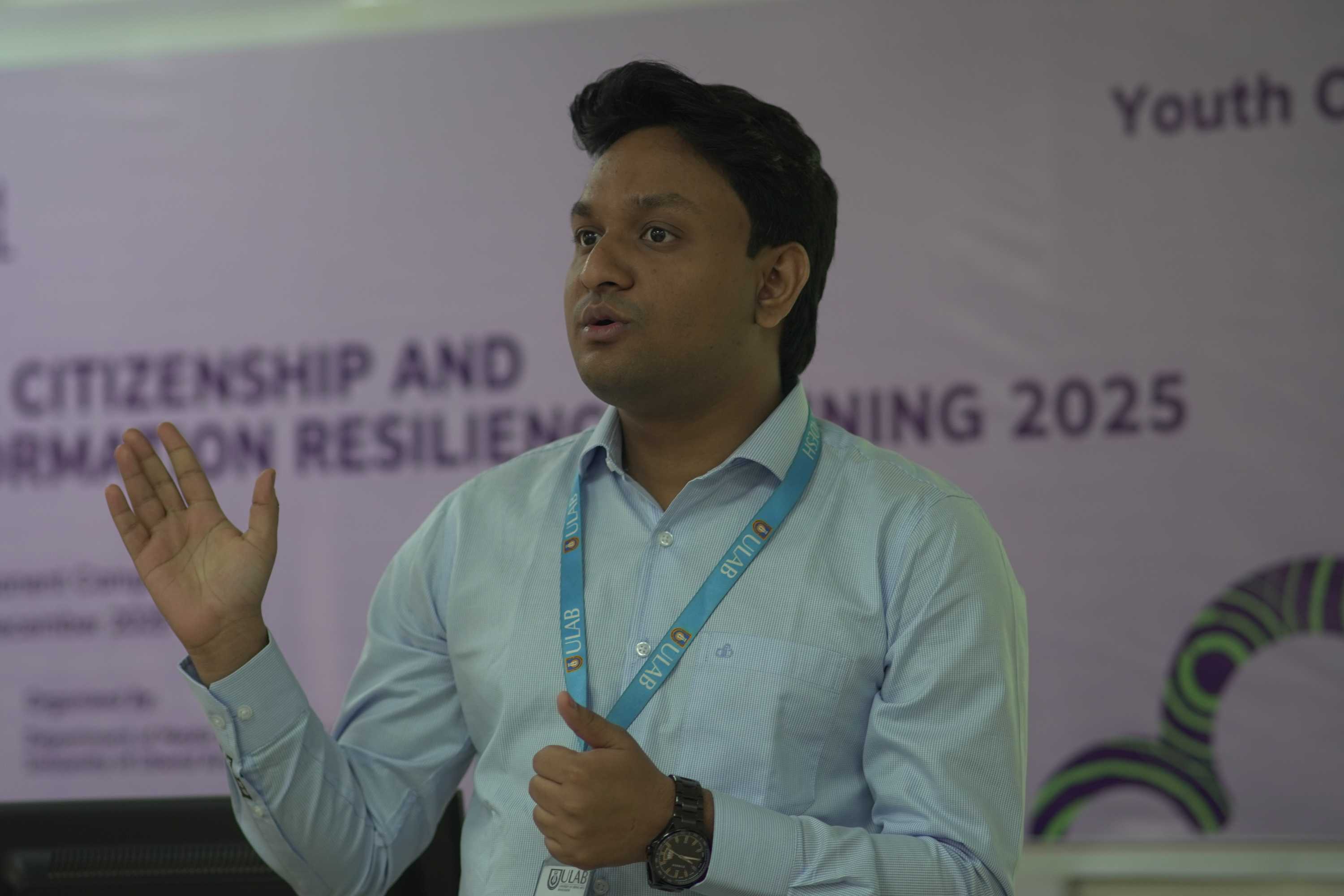 Usama Rafid facilitating the Youth Connect Digital Citizenship and Misinformation Resilience Training